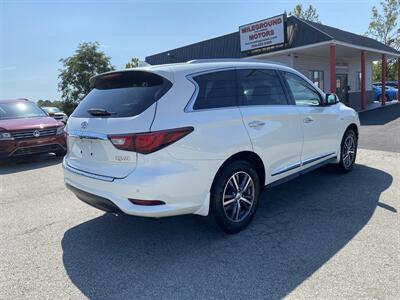 2017 INFINITI QX60 - Photo 5 - Morgantown, WV 26505