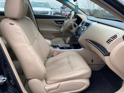 2013 Nissan Altima 3.5 SV   - Photo 20 - Morgantown, WV 26505