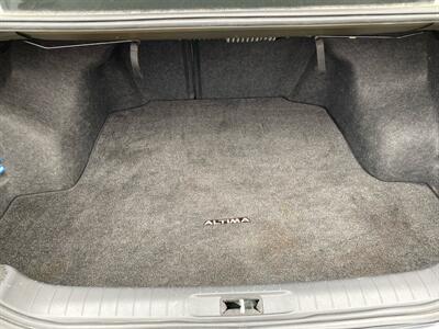 2013 Nissan Altima 3.5 SV   - Photo 17 - Morgantown, WV 26505