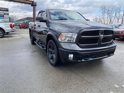 2016 RAM 1500 SLT   - Photo 3 - Morgantown, WV 26505