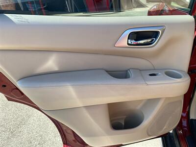 2020 Nissan Pathfinder SL   - Photo 15 - Morgantown, WV 26505