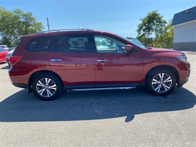 2020 Nissan Pathfinder SL   - Photo 4 - Morgantown, WV 26505