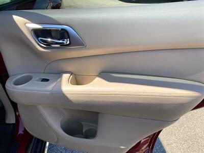 2020 Nissan Pathfinder SL   - Photo 19 - Morgantown, WV 26505