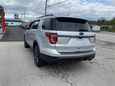 2018 Ford Explorer XLT - Photo 8 - Morgantown, WV 26505