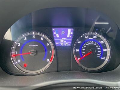 2012 Hyundai Accent GLS   - Photo 11 - Friday Harbor, WA 98250