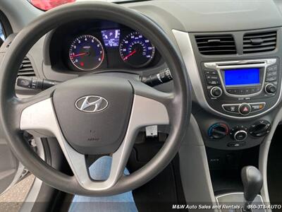 2012 Hyundai Accent GLS   - Photo 9 - Friday Harbor, WA 98250