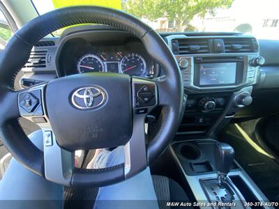 2017 Toyota 4Runner SR5 - Photo 6 - Friday Harbor, WA 98250