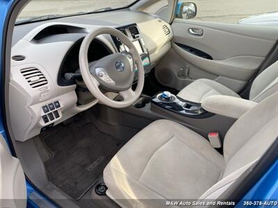 2012 Nissan LEAF SV   - Photo 3 - Friday Harbor, WA 98250