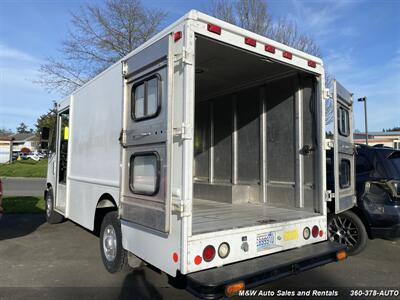 2011 Ford E-350 SD Stepvan   - Photo 3 - Friday Harbor, WA 98250
