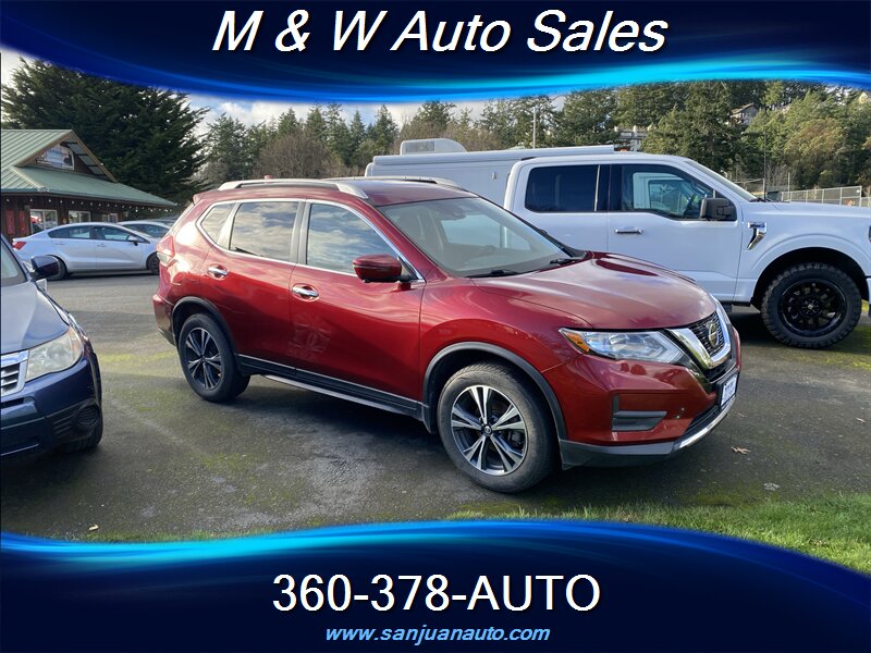 2019 Nissan Rogue SV's photo