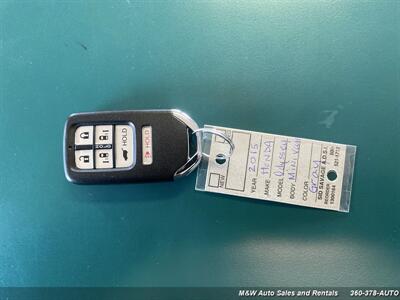 2015 Honda Odyssey EX-L Mini Van - Photo 13 - Friday Harbor, WA 98250