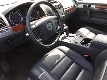 2005 Volkswagen Touareg V6   - Photo 4 - Friday Harbor, WA 98250