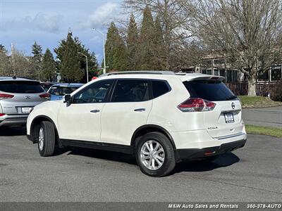 2016 Nissan Rogue SV   - Photo 2 - Friday Harbor, WA 98250