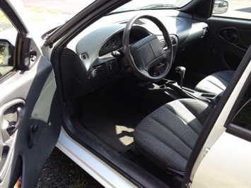 2002 Chevrolet Cavalier   - Photo 4 - Friday Harbor, WA 98250