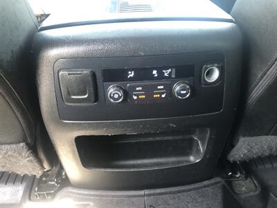 2017 Chevrolet Suburban Premier   - Photo 18 - Owatonna, MN 55060
