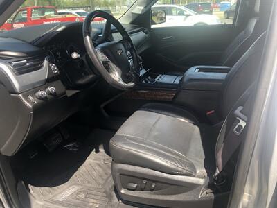 2017 Chevrolet Suburban Premier   - Photo 13 - Owatonna, MN 55060