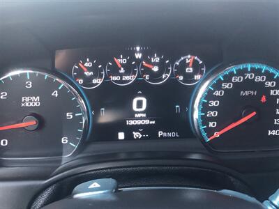 2017 Chevrolet Suburban Premier   - Photo 32 - Owatonna, MN 55060