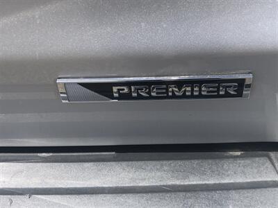 2017 Chevrolet Suburban Premier   - Photo 12 - Owatonna, MN 55060