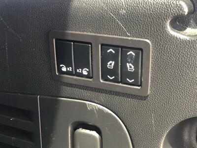 2017 Chevrolet Suburban Premier   - Photo 20 - Owatonna, MN 55060