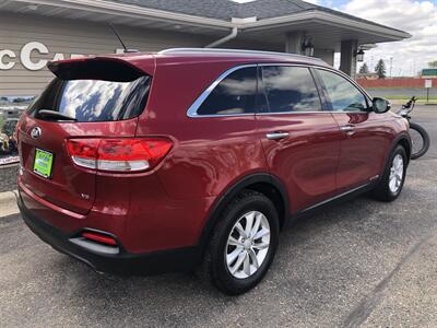 2016 Kia Sorento LX V6   - Photo 9 - Owatonna, MN 55060