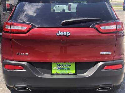 2016 Jeep Cherokee Latitude   - Photo 8 - Owatonna, MN 55060