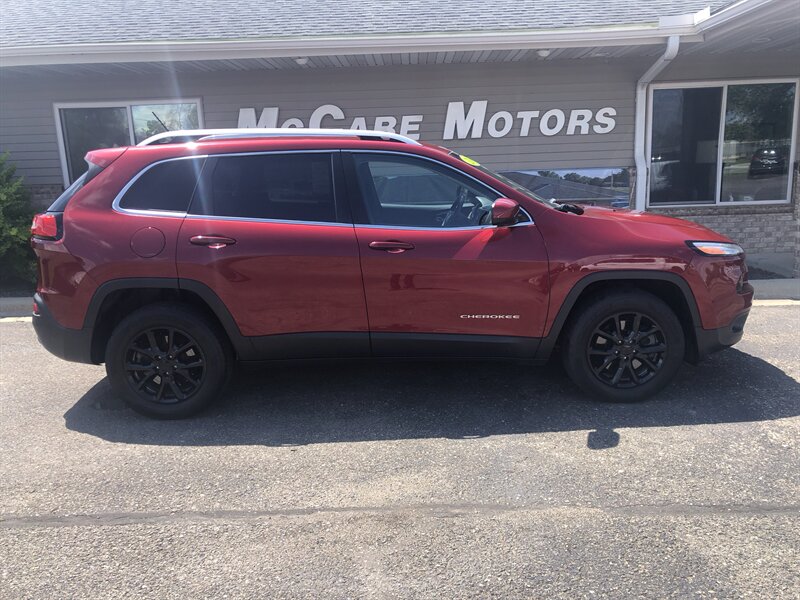 2016 Jeep Cherokee Latitude   - Photo 1 - Owatonna, MN 55060