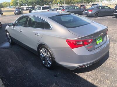 2018 Chevrolet Malibu Premier   - Photo 6 - Owatonna, MN 55060