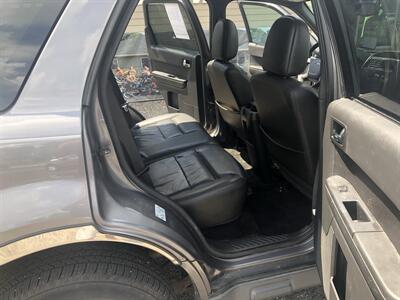 2011 Ford Escape Limited   - Photo 13 - Owatonna, MN 55060