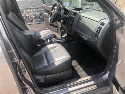 2011 Ford Escape Limited   - Photo 11 - Owatonna, MN 55060