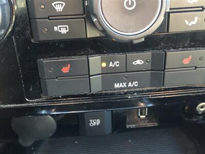 2011 Ford Escape Limited   - Photo 26 - Owatonna, MN 55060