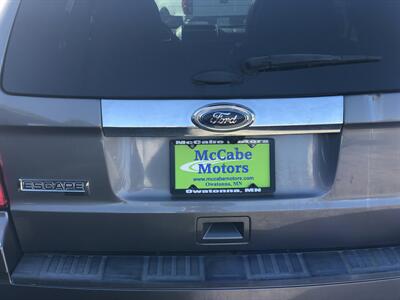 2011 Ford Escape Limited   - Photo 9 - Owatonna, MN 55060
