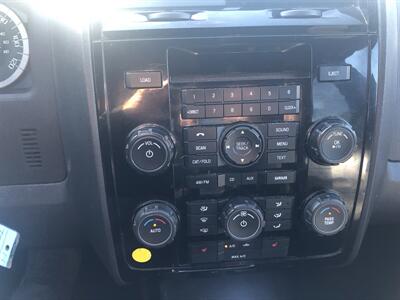 2011 Ford Escape Limited   - Photo 24 - Owatonna, MN 55060