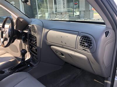 2005 Buick Rainier CXL   - Photo 19 - Owatonna, MN 55060