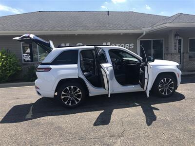 2024 Jeep Grand Cherokee Overland   - Photo 27 - Owatonna, MN 55060