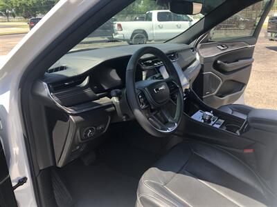 2024 Jeep Grand Cherokee Overland   - Photo 22 - Owatonna, MN 55060