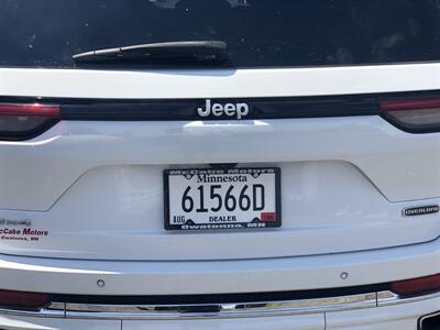 2024 Jeep Grand Cherokee Overland   - Photo 10 - Owatonna, MN 55060