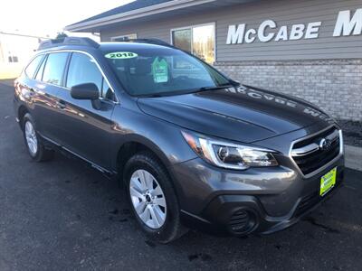 2018 Subaru Outback 2.5i   - Photo 2 - Owatonna, MN 55060