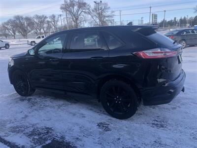 2022 Ford Edge ST-Line   - Photo 8 - Owatonna, MN 55060