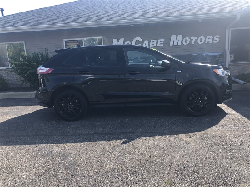 2022 Ford Edge ST-Line  