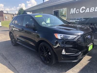 2022 Ford Edge ST-Line   - Photo 2 - Owatonna, MN 55060