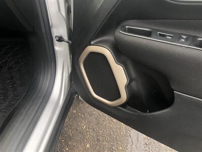 2015 Jeep Renegade Latitude   - Photo 22 - Owatonna, MN 55060