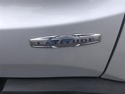 2015 Jeep Renegade Latitude   - Photo 10 - Owatonna, MN 55060