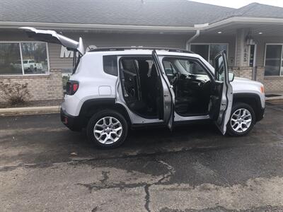 2015 Jeep Renegade Latitude   - Photo 26 - Owatonna, MN 55060