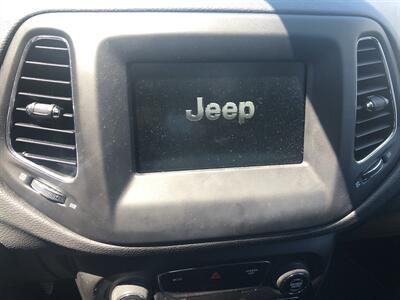 2019 Jeep Compass Latitude   - Photo 20 - Owatonna, MN 55060