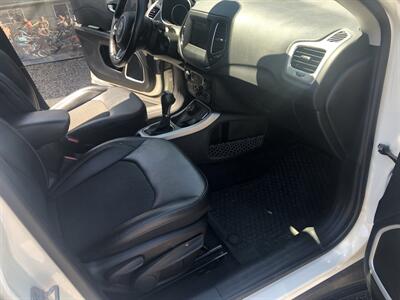 2019 Jeep Compass Latitude   - Photo 14 - Owatonna, MN 55060