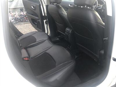 2019 Jeep Compass Latitude   - Photo 24 - Owatonna, MN 55060