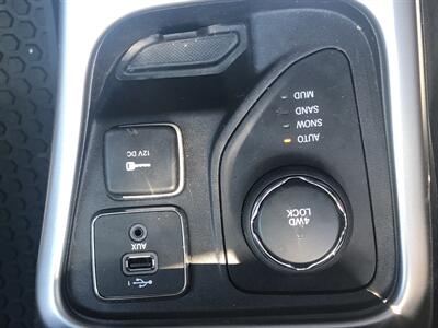 2019 Jeep Compass Latitude   - Photo 24 - Owatonna, MN 55060