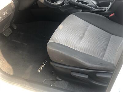 2015 Toyota RAV4 LE   - Photo 22 - Owatonna, MN 55060