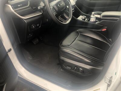 2024 Jeep Grand Cherokee L Limited   - Photo 14 - Owatonna, MN 55060