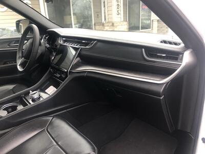 2024 Jeep Grand Cherokee L Limited   - Photo 25 - Owatonna, MN 55060